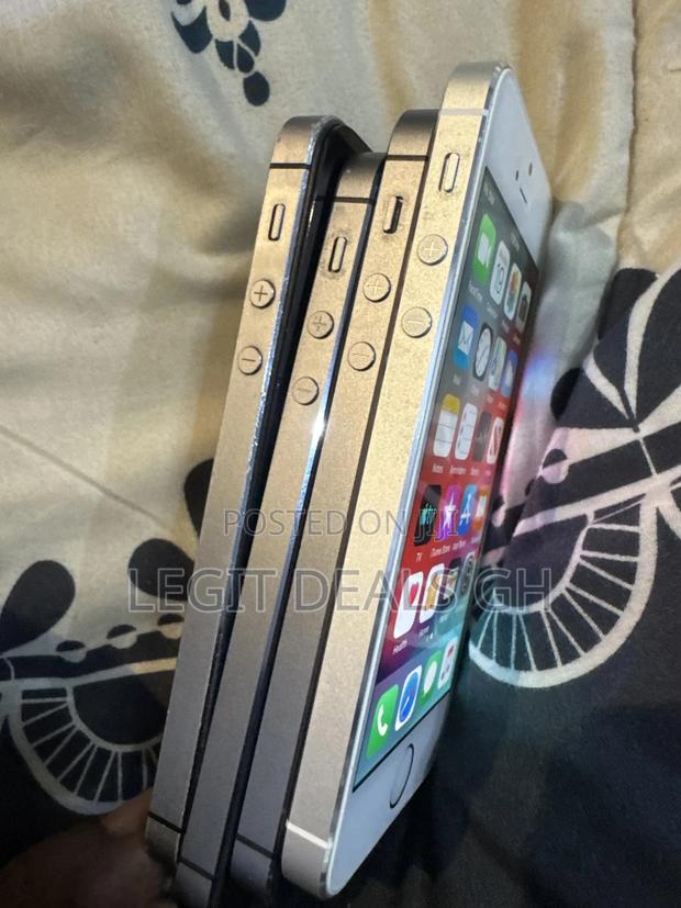 Apple iPhone 5s 16 GB photo 2