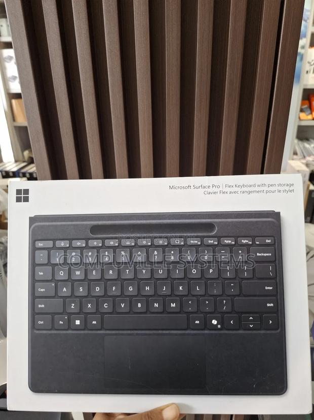 Microsoft Surface Pro Flex Keyboard · Photo 1