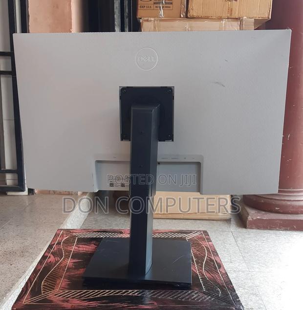 Dell 27 Inches Ips WQHD Monitor photo 3