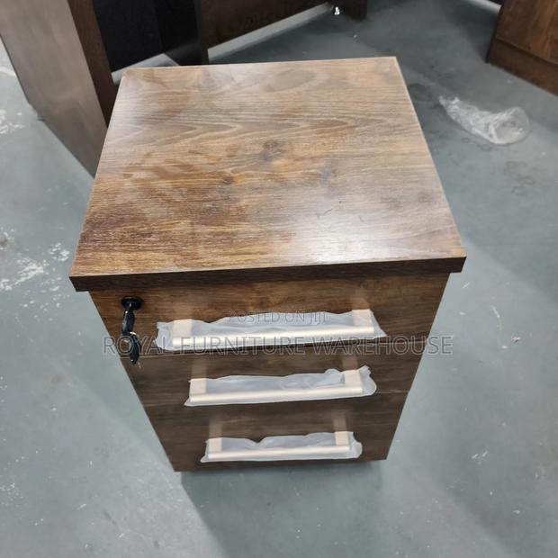 3 Locker Office Drawers photo 2