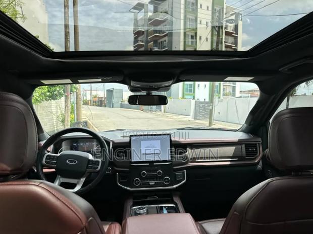 Ford Expedition Max 2022 Black photo 3