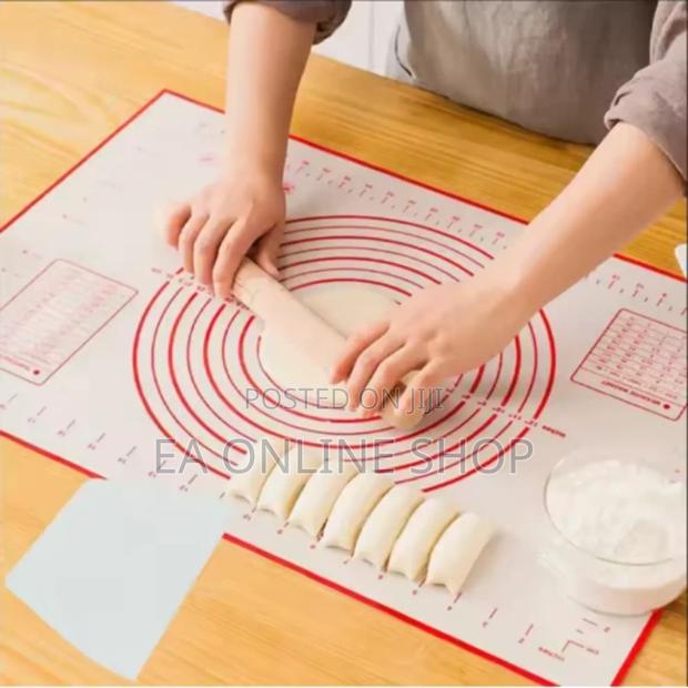 Reusable Silicone Heat Resistant Kneading Rolling Dough Mat 40x30cm · Photo 4