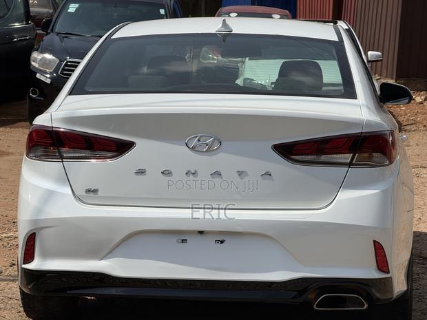Hyundai Sonata SE 2019 White