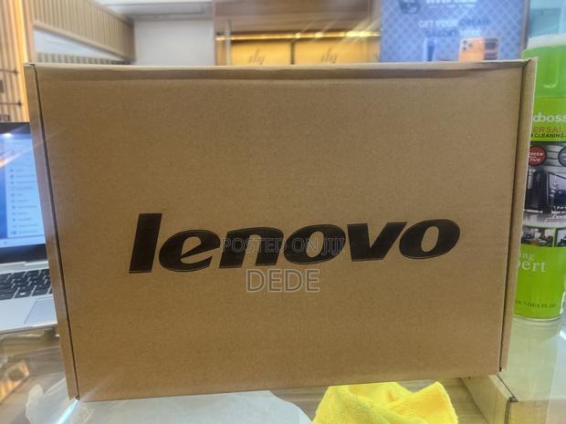 New Laptop Lenovo Yoga 3 4GB Intel SSD 128GB · Photo 3