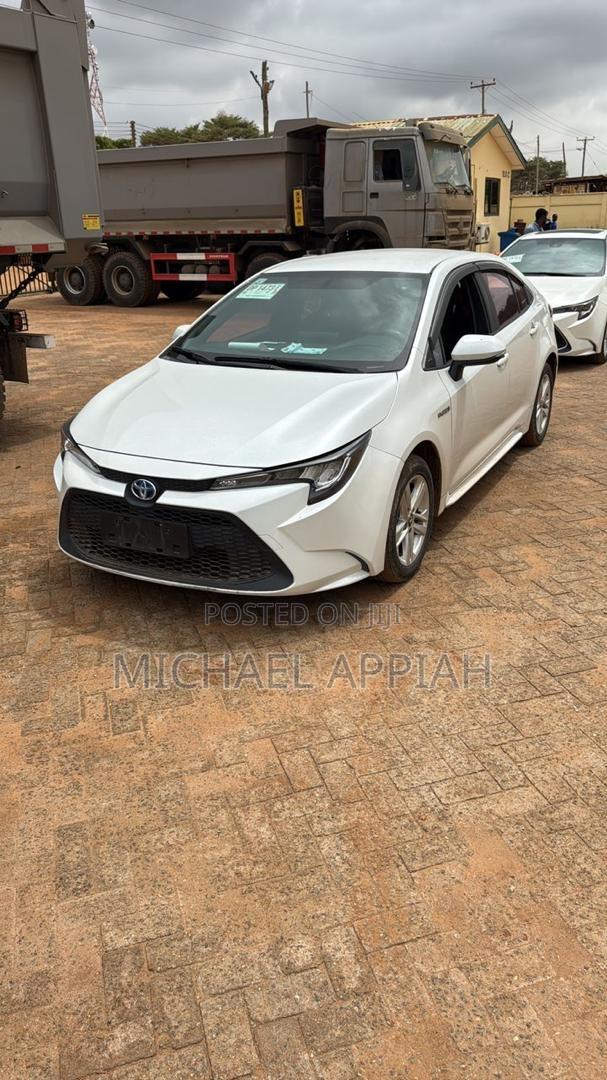 Toyota Corolla 2020 White
