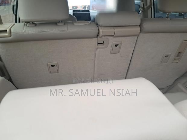 Toyota Land Cruiser Prado 2.7 2018 White