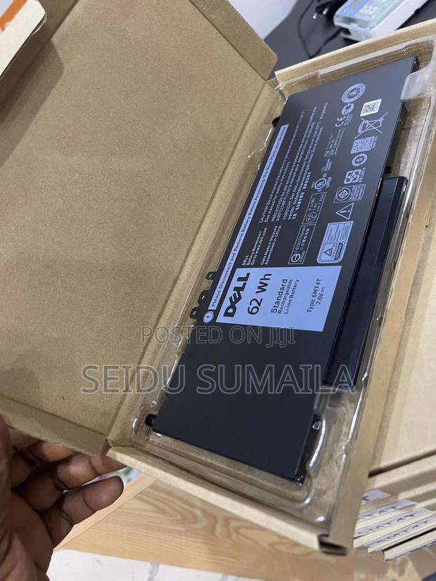 6mt4t Dell Battery ( 5470, 5570) · Photo 3