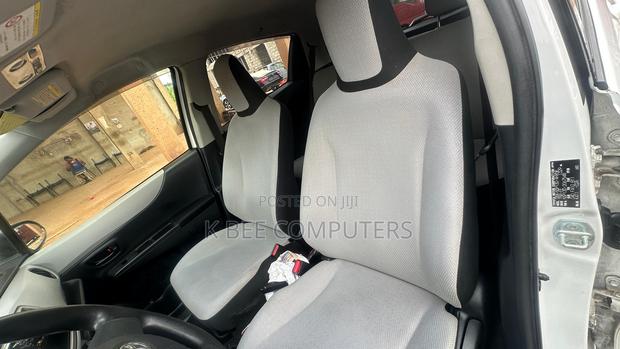 Toyota Vitz 1.3 AWD 3dr 2012 White