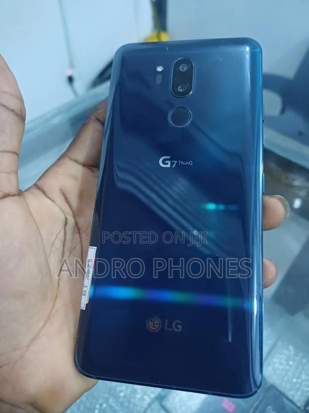 LG G7 ThinQ 64 GB Blue photo 2