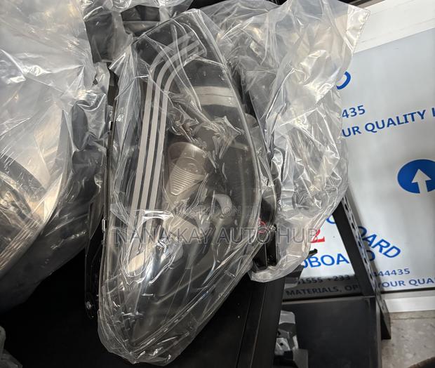 Mercedes Benz C250 Maybach Spec Headlights Pair photo 2