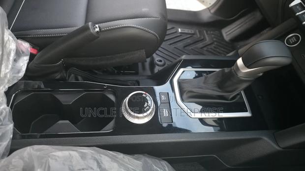 New Mitsubishi L200 2025 White photo 9