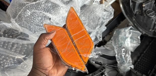 Mercedes Benz C250 Side Reflectors Pair