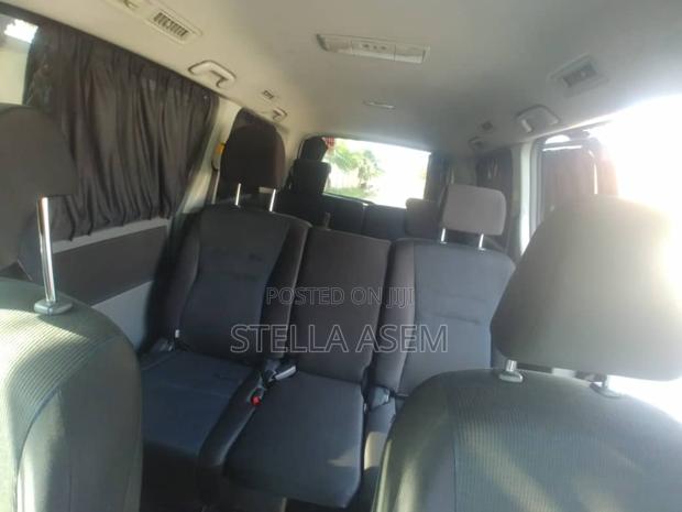 Toyota Voxy 2013 Gray