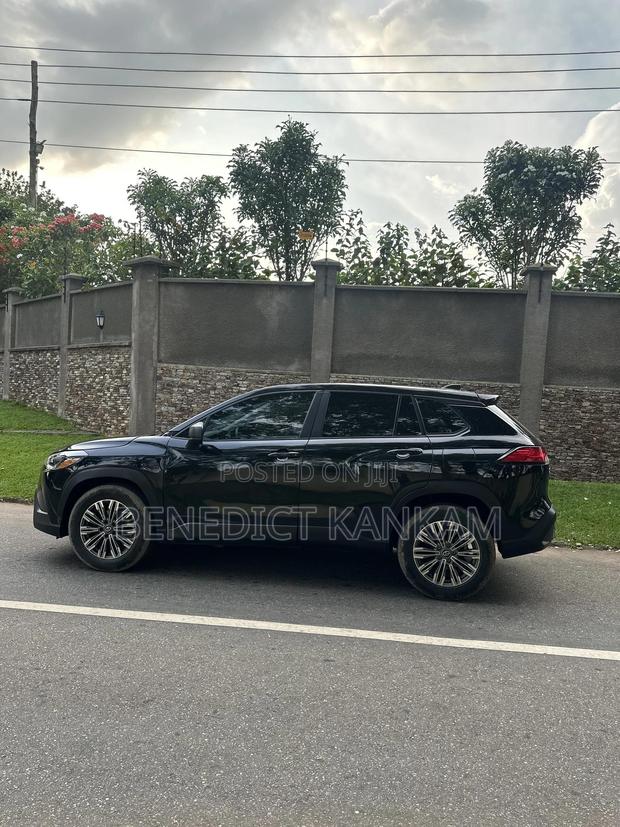 Toyota Corolla Cross 2023 Black