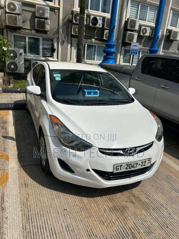 Hyundai Elantra 2014 White
