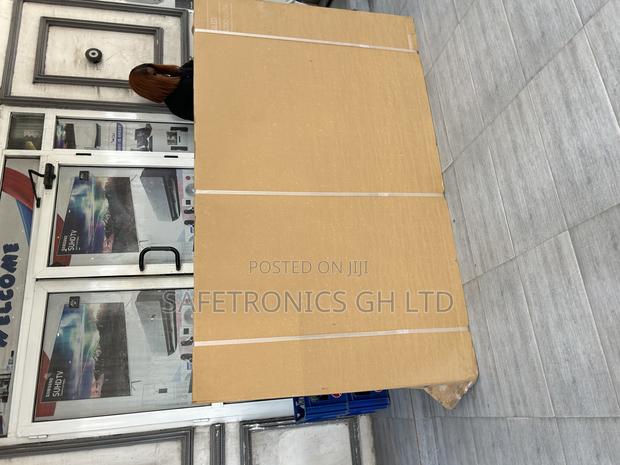 Best Quality Samsung Qled 85” Sleek Ultra Q70c Tv · Photo 3