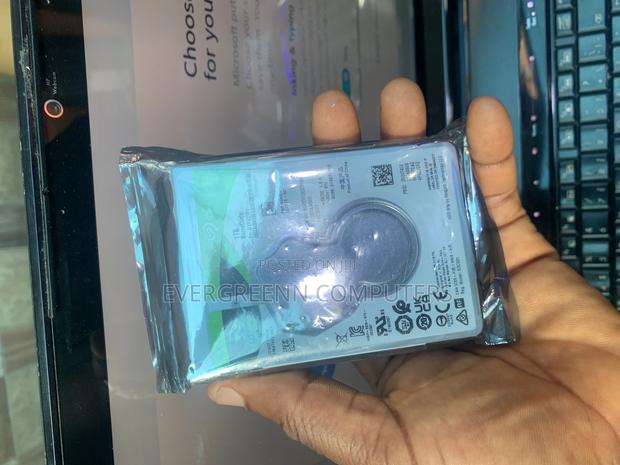 1tb Hard Drive for Laptop Internal and External Use photo 2
