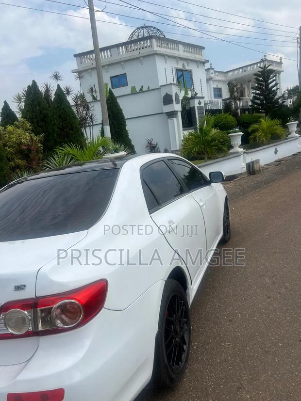 Toyota Corolla 2013 White