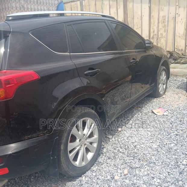 Toyota RAV4 2015 Black