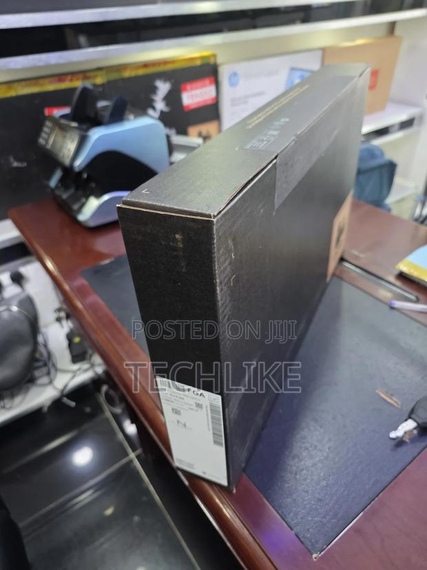 New Laptop Dell Pro 16 32GB Intel Core Ultra 7 SSD 1T photo 3