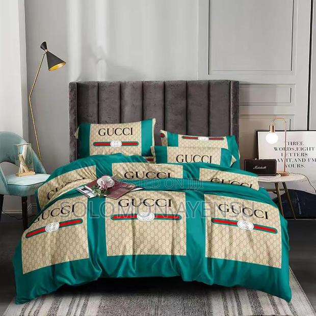 Quality 5 in 1 Bedding Set 2 Bedsheets and 5 Pillow Cases