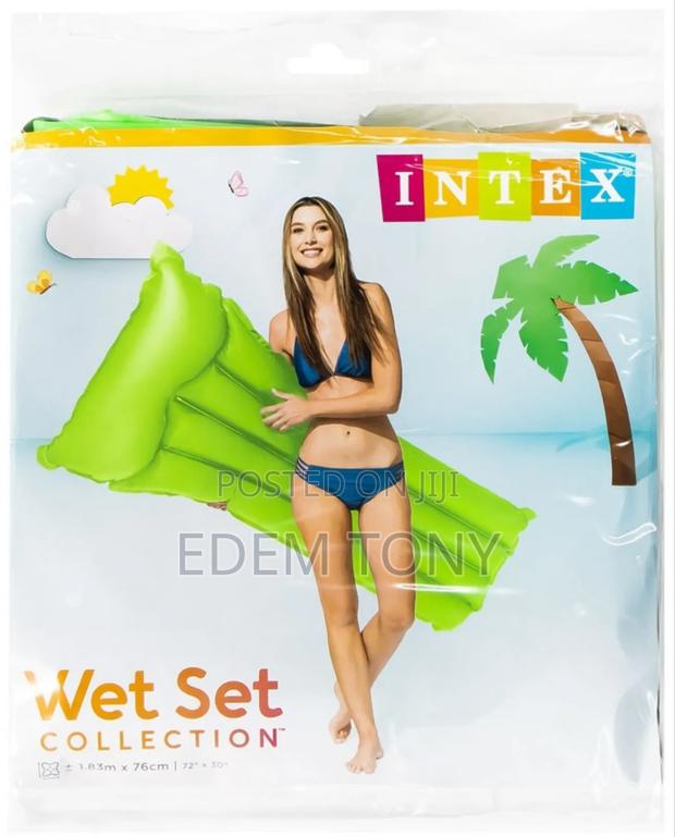 Inflatable Pool-Bed · Photo 3