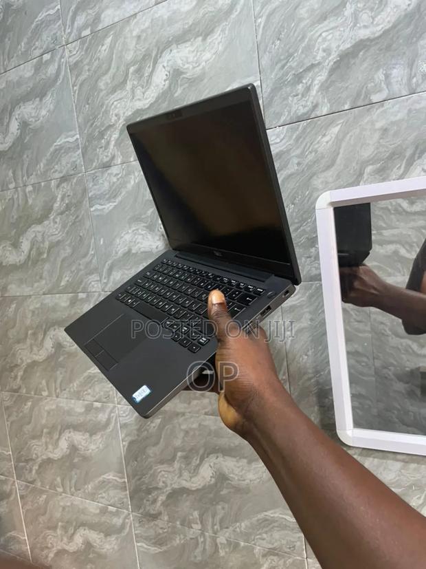 Laptop Dell Latitude 7300 8GB Intel Core I5 SSD 256GB photo 2