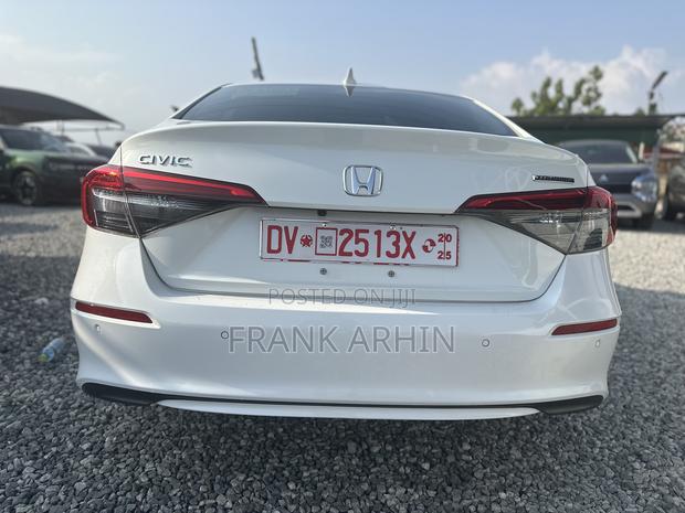 Honda Civic 2024 White