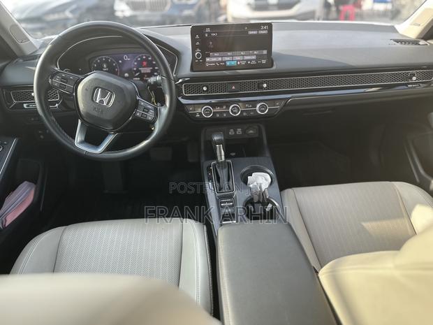 Honda Civic 2024 White