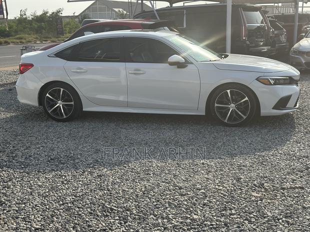 Honda Civic 2024 White