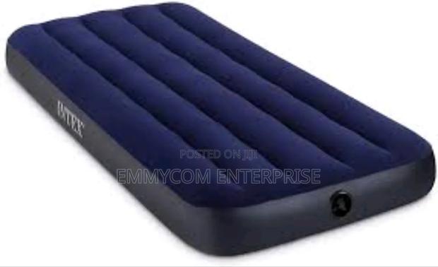 Intex One And Half Size Air Bed Mattress photo 2