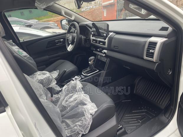 New Mitsubishi L200 2025 White