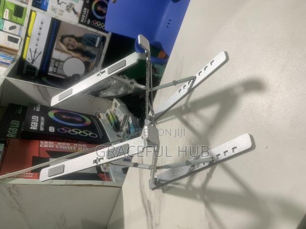 N8 Laptop Stand photo 2