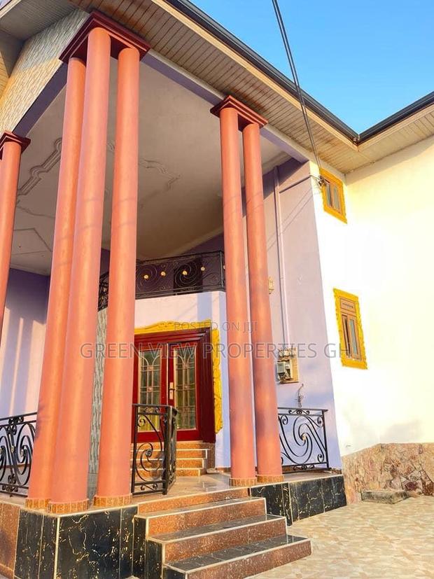 7bdrm Duplex in Tantra Hills for rent photo 2
