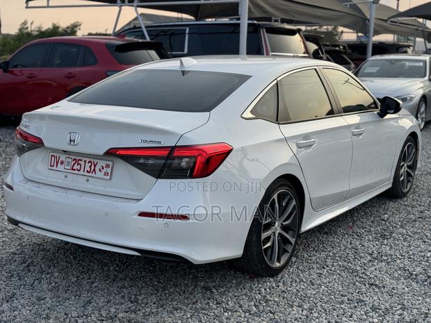 Honda Civic 2024 White