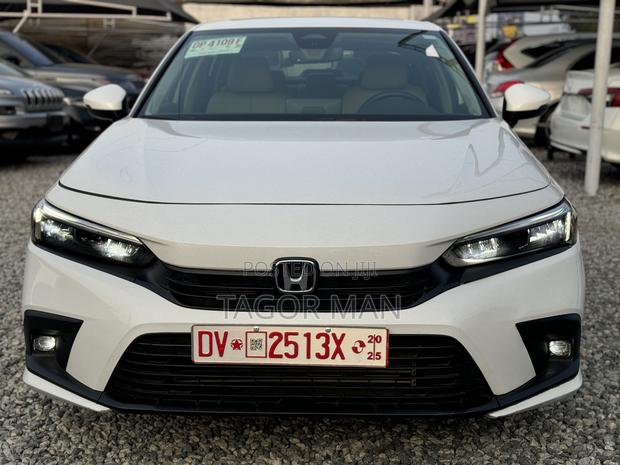 Honda Civic 2024 White