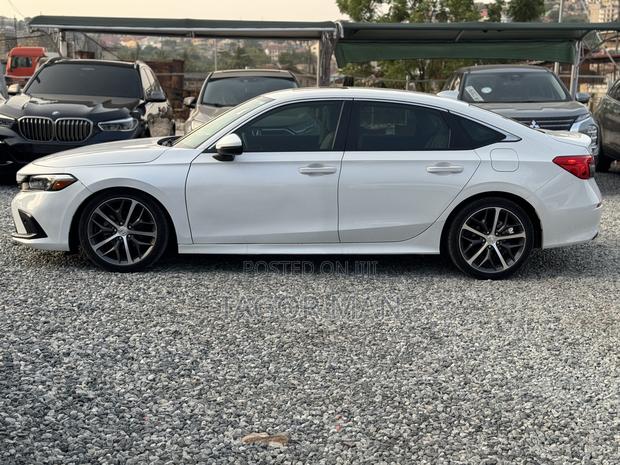 Honda Civic 2024 White