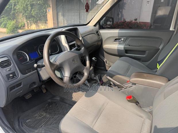 Peugeot Kart 2020 White