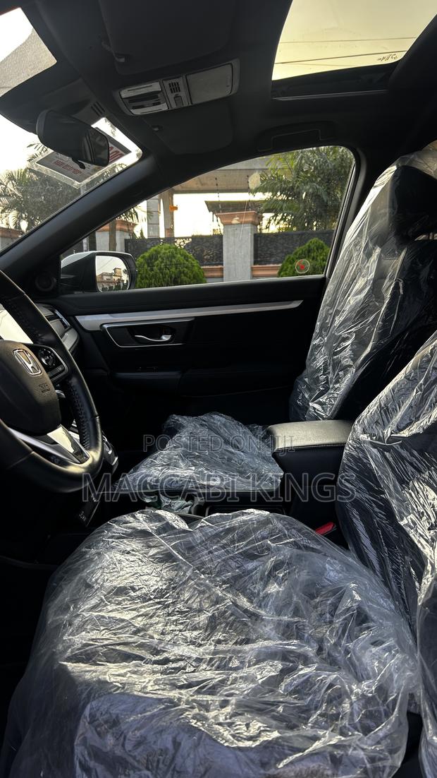 Honda CR-V 2021 White photo 7