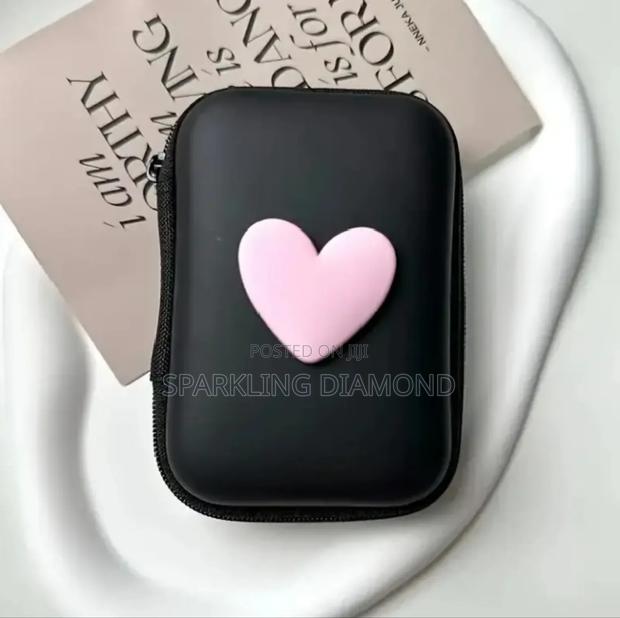 Heart-Shaped Mini Storage Case for Cables Earphones photo 4