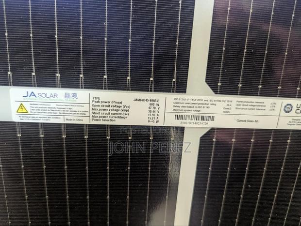 610w Solar Panels · Photo 3