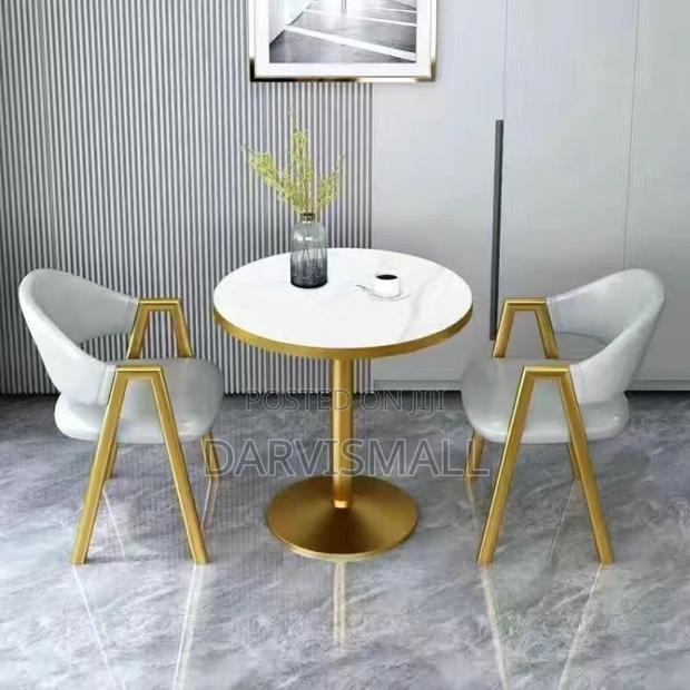 Dinning Table With 2 Chairs