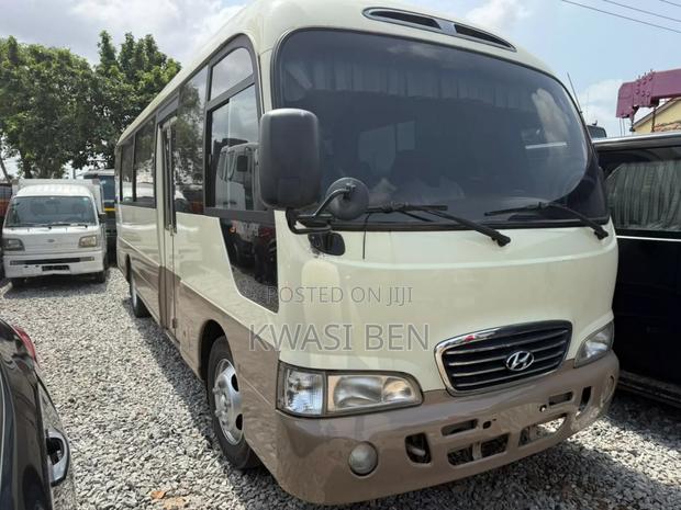 Hyundai County 2009 Grey