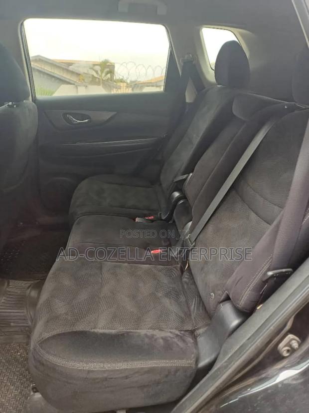 Nissan Rogue SV 4dr SUV (2.5L 4cyl CVT) 2015 Black