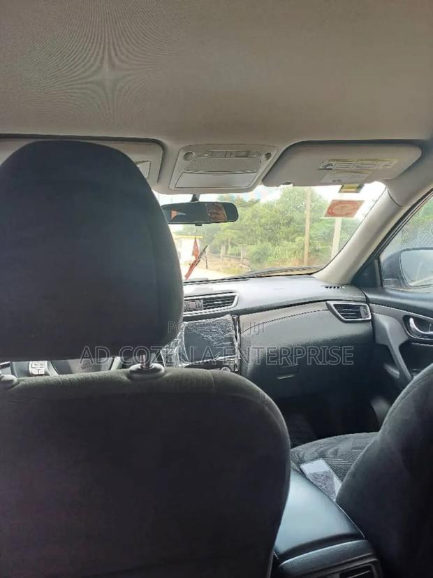 Nissan Rogue SV 4dr SUV (2.5L 4cyl CVT) 2015 Black