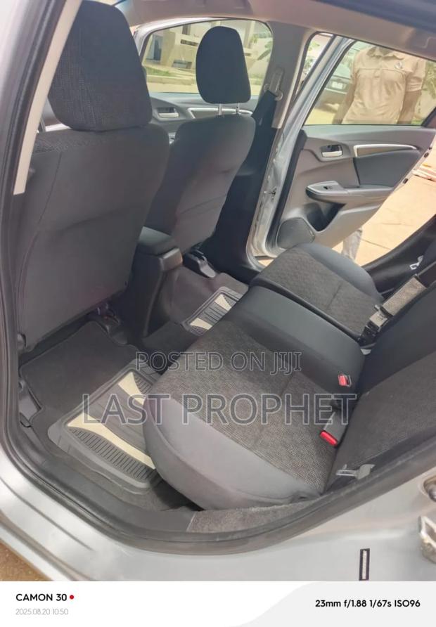 Honda Fit LX 2016 Silver photo 12