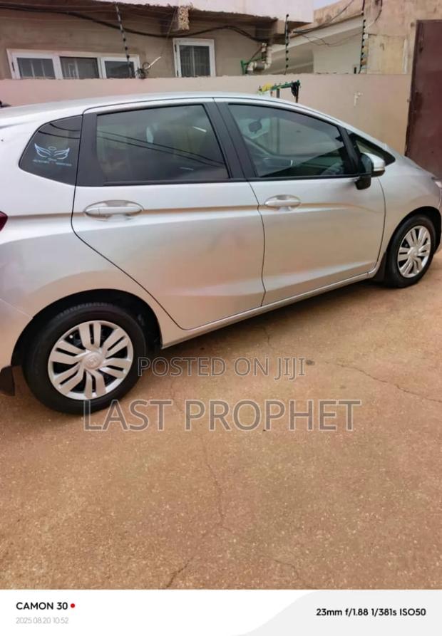 Honda Fit LX 2016 Silver photo 9
