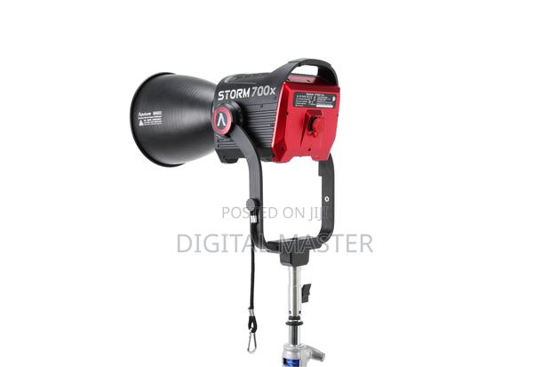 Aputure Storm 700x Tunable White Led Monolight photo 3