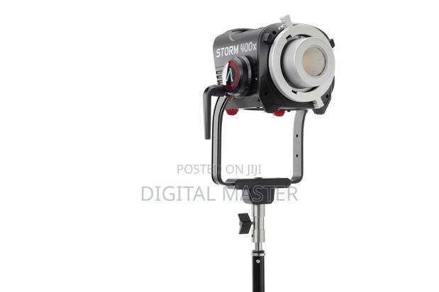 Aputure Storm 400x Tunable White Led Monolight (V-mount) photo 3