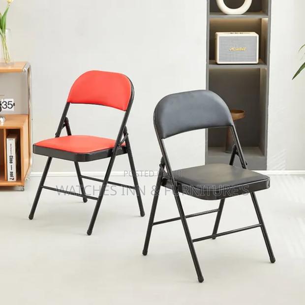 F O B Folding Leather Padded Chair · Photo 2